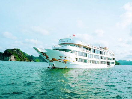 Halong Bay Tour Starlight Cruise 3