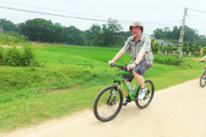 hanoi biking plus food tour (1)
