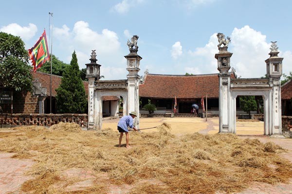 travel hanoi duong lam village