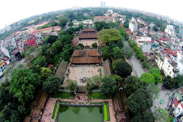 travel hanoi hoan kiem lake