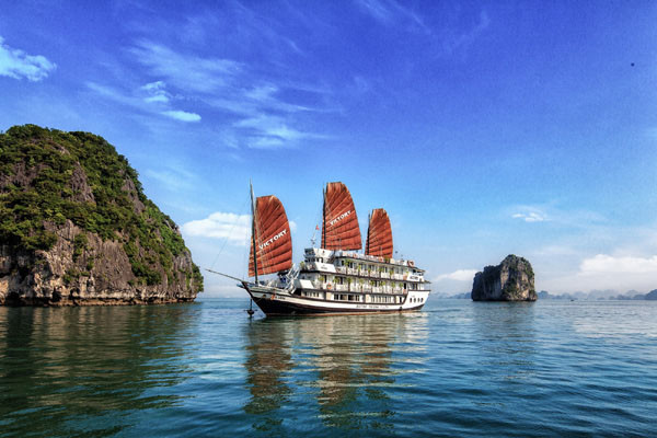 Halong Bay Boat Trip Victory Cruise (4)