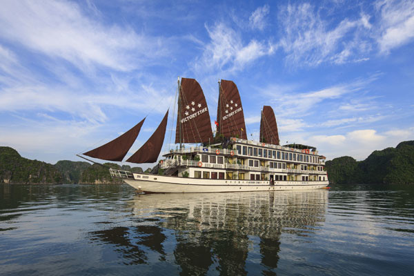 Halong Bay Boat Trip Victory Star Cruise (2)