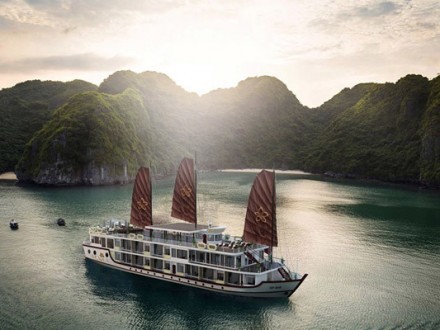 Halong Bay Tour Azalea Cruises (11)