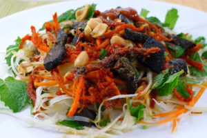 Nộm Bò Khô (Green Papaya Salad with Dried Beef)