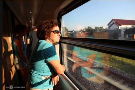 Hanoi – Dong Hoi Luxury Train