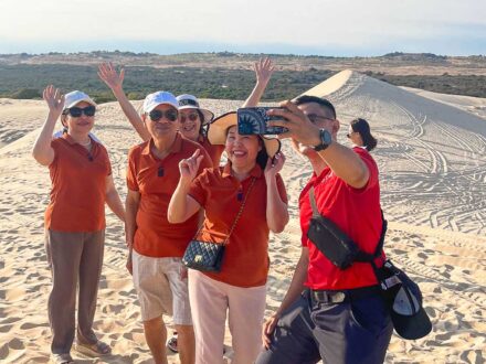 Mui Ne Sand Dune and Beach Tour
